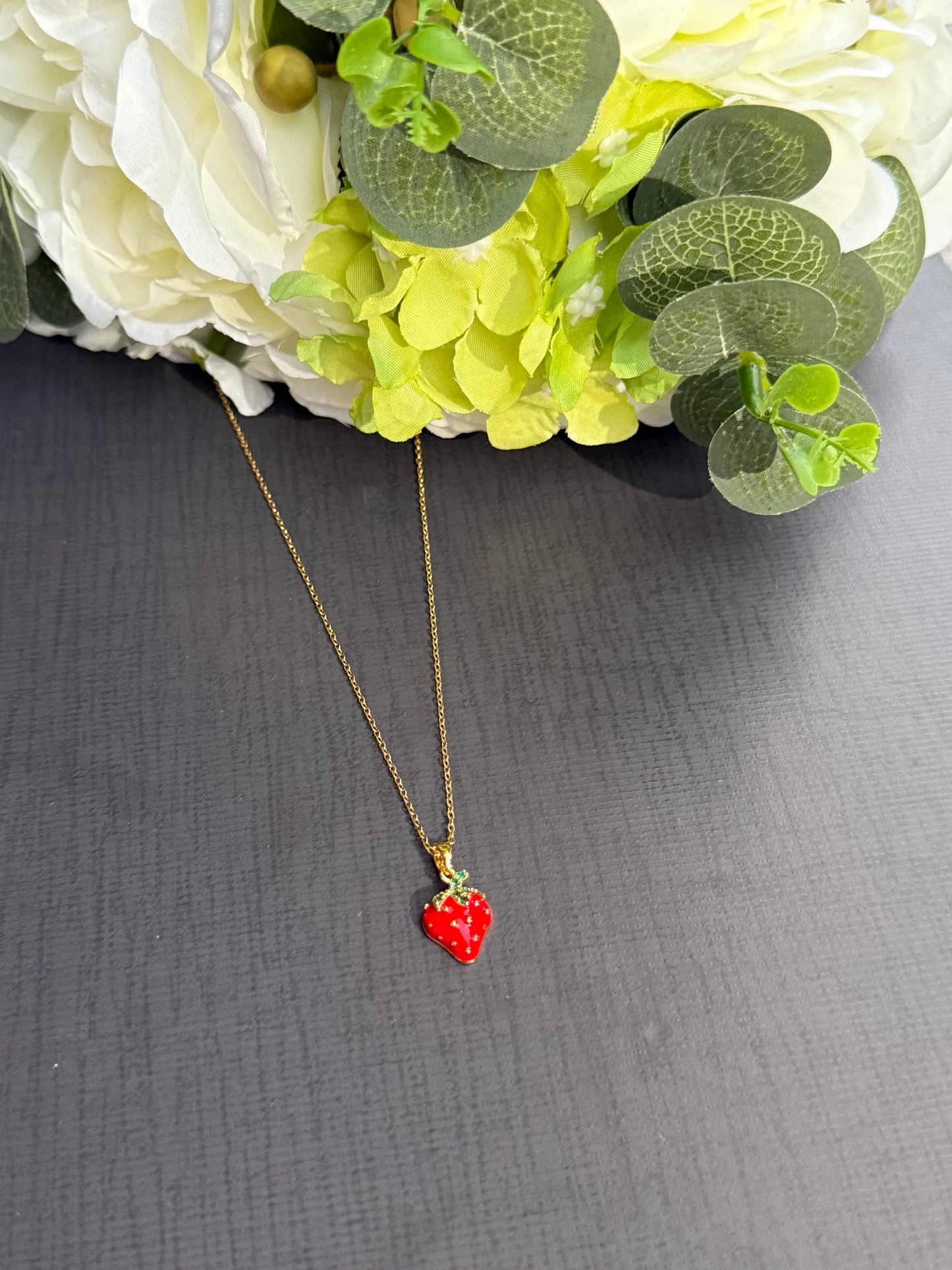 Collier fraise✨🍓