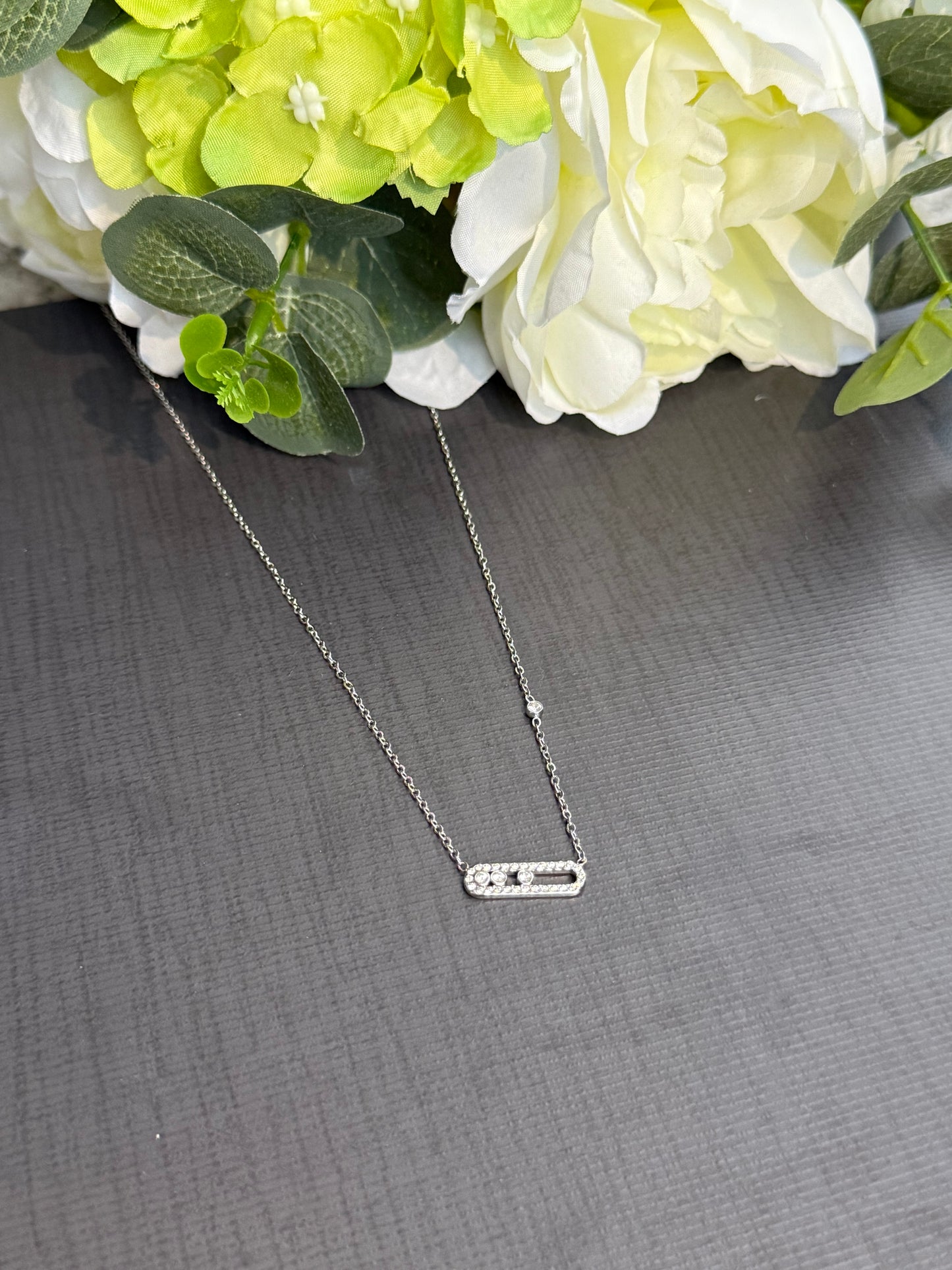 Collier avec 3 diamants✨
