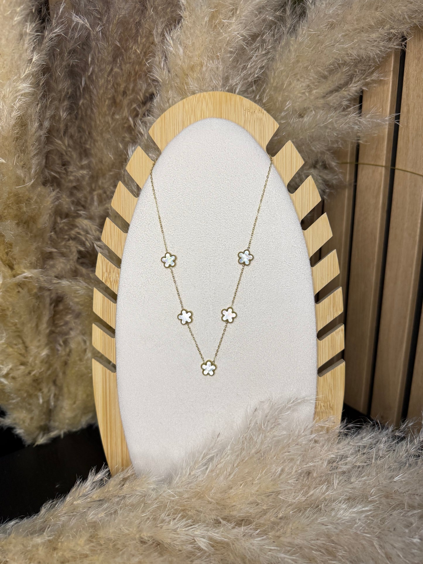 Collier trèfle blanc✨