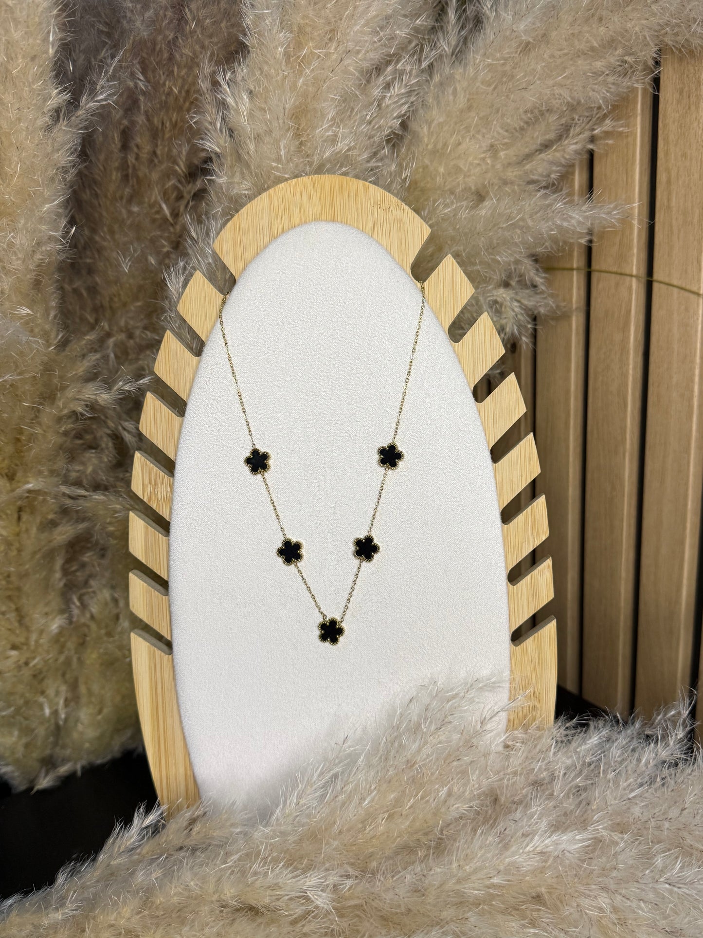 Collier trèfle noir✨