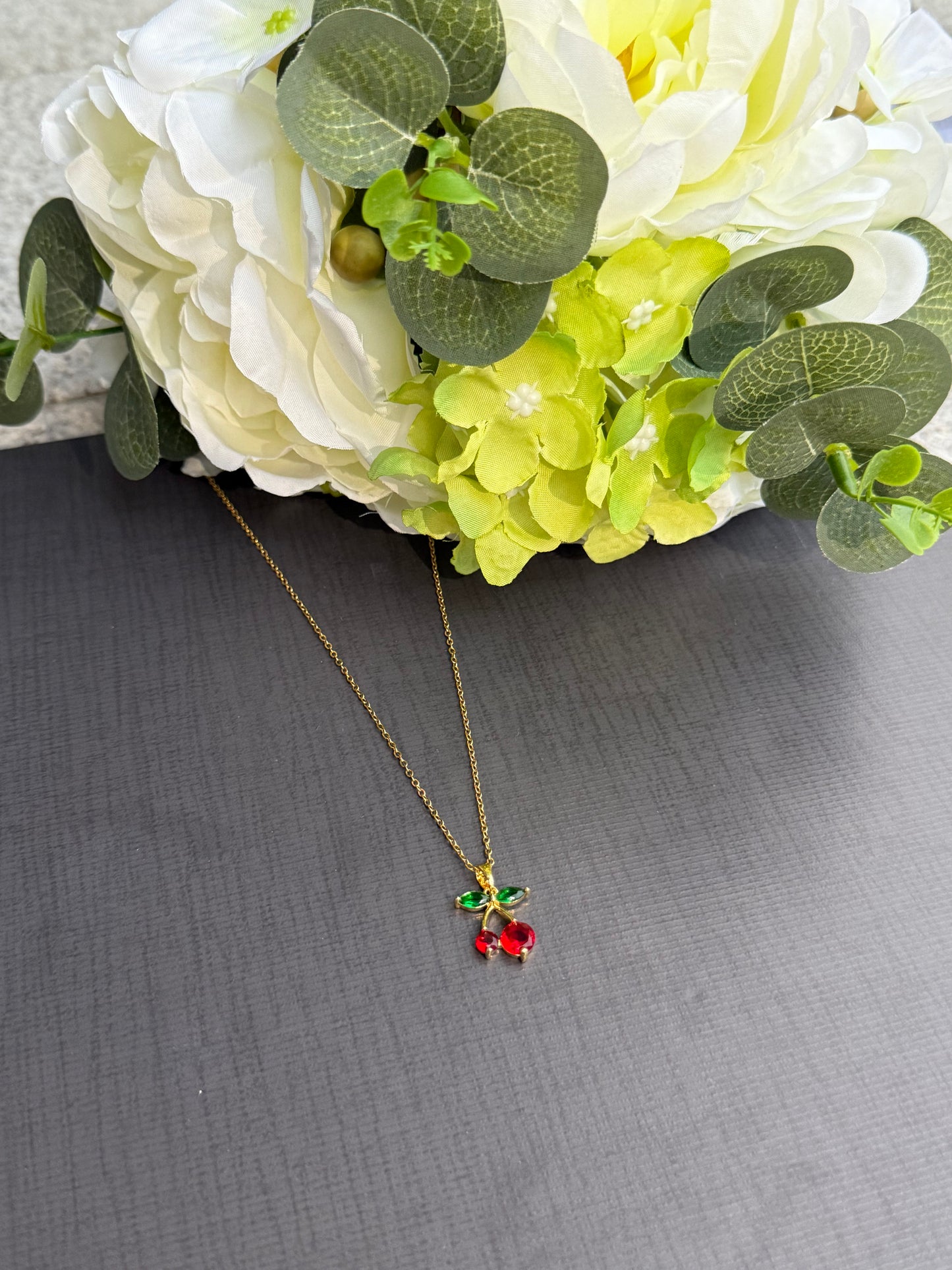 Collier cerise ✨🍒